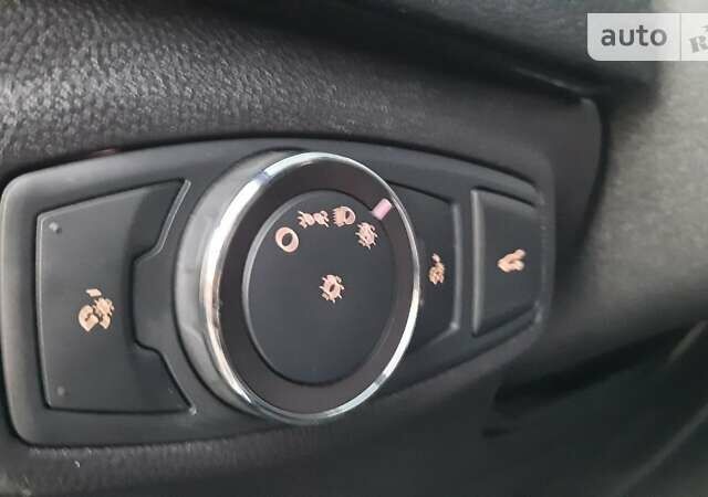 Сірий Лінкольн МКС, об'ємом двигуна 2 л та пробігом 49 тис. км за 20500 $, фото 3 на Automoto.ua
