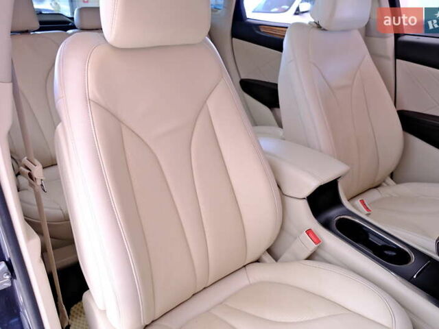 Синій Лінкольн МКС, об'ємом двигуна 2 л та пробігом 139 тис. км за 15900 $, фото 33 на Automoto.ua