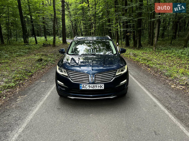 Синий Линкольн МКС, объемом двигателя 2 л и пробегом 258 тыс. км за 10500 $, фото 1 на Automoto.ua