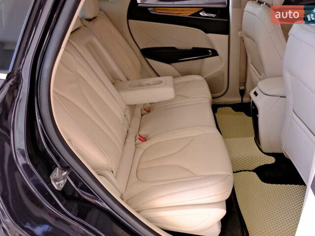 Синій Лінкольн МКС, об'ємом двигуна 2 л та пробігом 139 тис. км за 15900 $, фото 27 на Automoto.ua