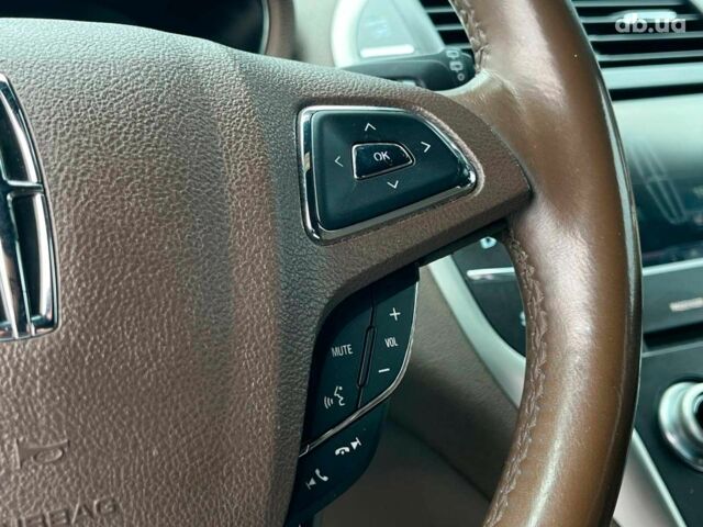 Синий Линкольн МКС, объемом двигателя 2.3 л и пробегом 135 тыс. км за 16890 $, фото 9 на Automoto.ua