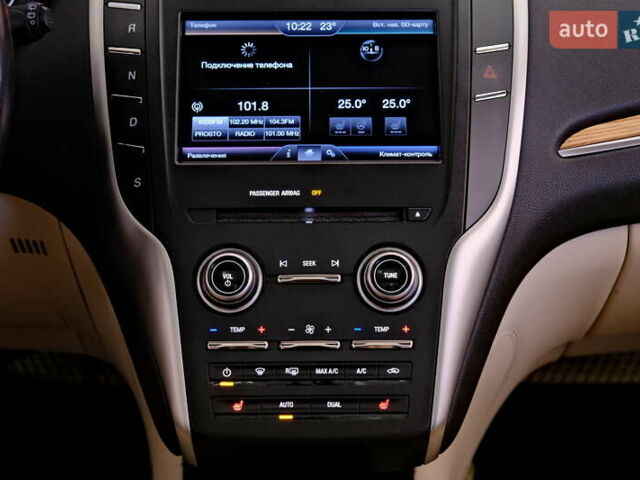 Синій Лінкольн МКС, об'ємом двигуна 2 л та пробігом 139 тис. км за 15900 $, фото 40 на Automoto.ua