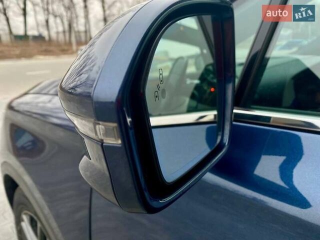 Синій Лінкольн МКС, об'ємом двигуна 2 л та пробігом 152 тис. км за 15490 $, фото 16 на Automoto.ua
