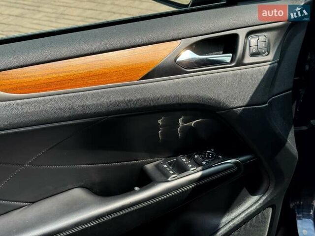Синий Линкольн МКС, объемом двигателя 2.3 л и пробегом 112 тыс. км за 15800 $, фото 19 на Automoto.ua