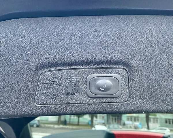 Синій Лінкольн МКС, об'ємом двигуна 2 л та пробігом 145 тис. км за 14500 $, фото 42 на Automoto.ua