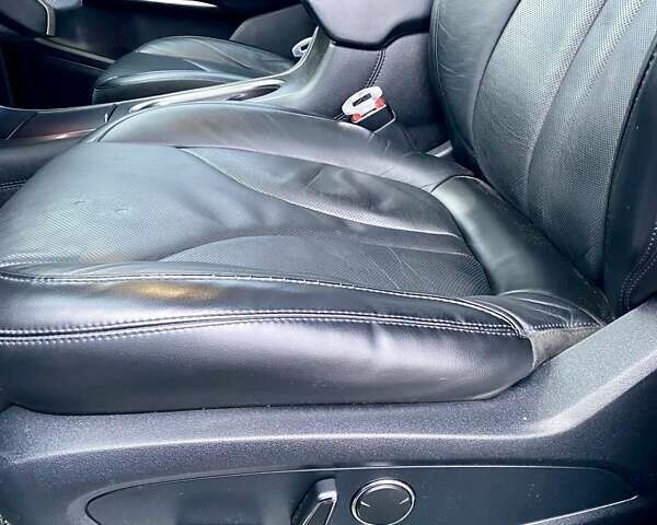 Синій Лінкольн МКС, об'ємом двигуна 2 л та пробігом 145 тис. км за 14500 $, фото 13 на Automoto.ua