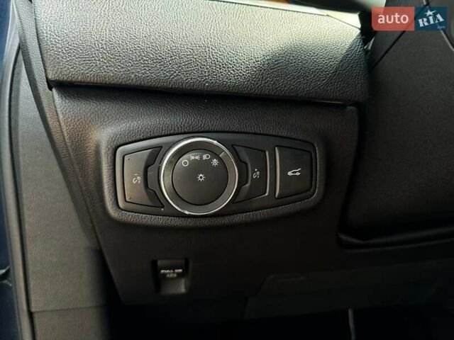 Синий Линкольн МКС, объемом двигателя 2.3 л и пробегом 112 тыс. км за 15800 $, фото 45 на Automoto.ua