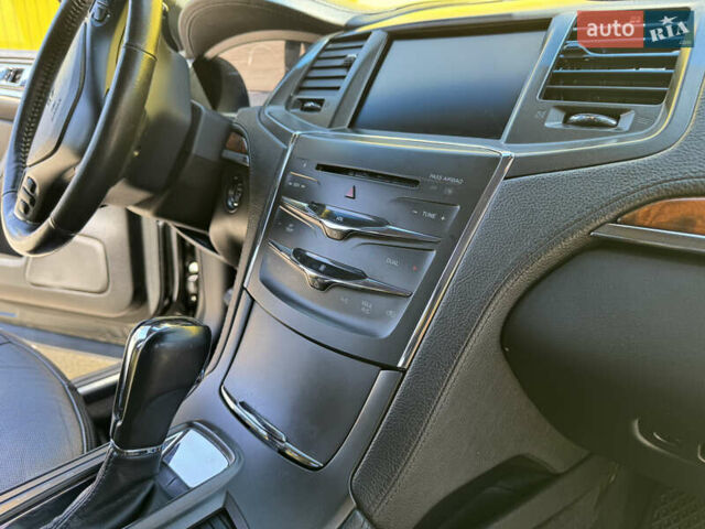 Черный Линкольн МКС, объемом двигателя 3.73 л и пробегом 192 тыс. км за 16500 $, фото 7 на Automoto.ua