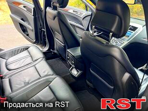Черный Линкольн МКС, объемом двигателя 2 л и пробегом 0 тыс. км за 9500 $, фото 6 на Automoto.ua