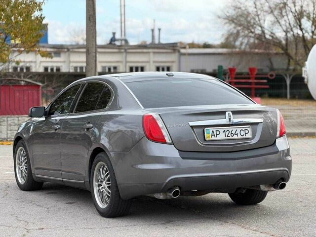 Серый Линкольн МКС, объемом двигателя 3.7 л и пробегом 107 тыс. км за 20000 $, фото 4 на Automoto.ua