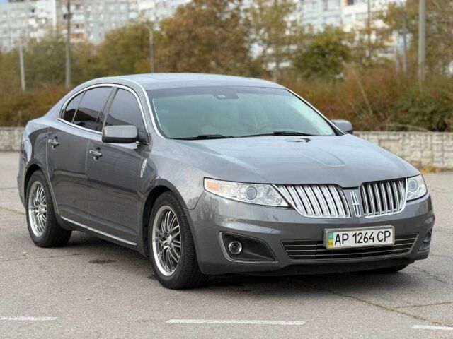 Серый Линкольн МКС, объемом двигателя 3.7 л и пробегом 107 тыс. км за 20000 $, фото 1 на Automoto.ua