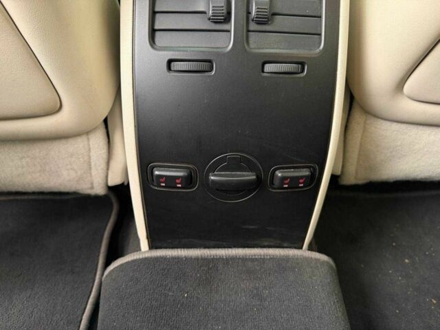 Серый Линкольн МКС, объемом двигателя 3.7 л и пробегом 107 тыс. км за 20000 $, фото 9 на Automoto.ua