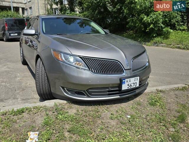 Серый Линкольн МКС, объемом двигателя 3.7 л и пробегом 122 тыс. км за 16700 $, фото 2 на Automoto.ua
