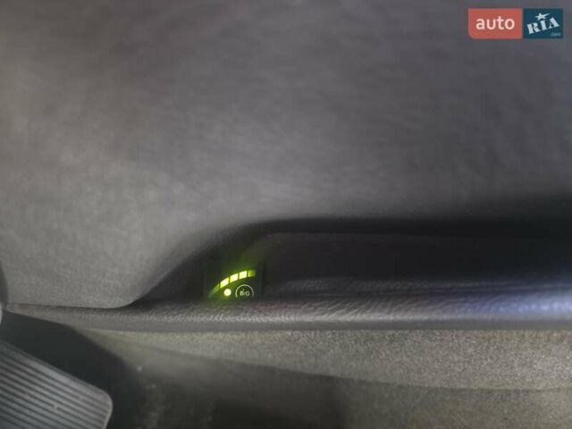 Серый Линкольн МКС, объемом двигателя 3.7 л и пробегом 122 тыс. км за 16700 $, фото 42 на Automoto.ua