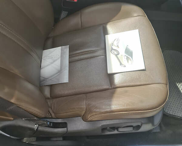 Білий Лінкольн MKT, об'ємом двигуна 3.5 л та пробігом 122 тис. км за 13999 $, фото 12 на Automoto.ua