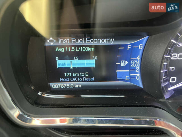 Белый Линкольн МКТ, объемом двигателя 3.5 л и пробегом 85 тыс. км за 15500 $, фото 16 на Automoto.ua