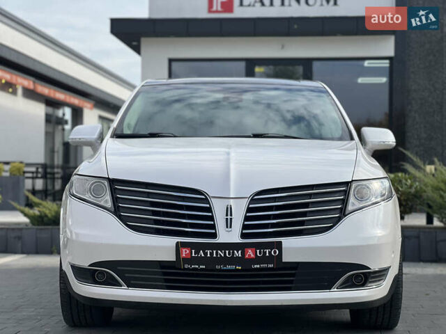Белый Линкольн МКТ, объемом двигателя 3.5 л и пробегом 85 тыс. км за 15500 $, фото 1 на Automoto.ua