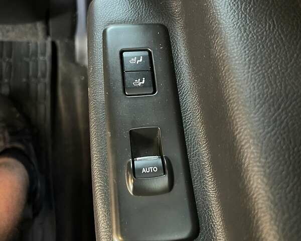Чорний Лінкольн MKT, об'ємом двигуна 3.7 л та пробігом 220 тис. км за 17500 $, фото 18 на Automoto.ua