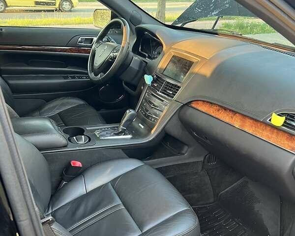 Чорний Лінкольн MKT, об'ємом двигуна 3.7 л та пробігом 220 тис. км за 17500 $, фото 13 на Automoto.ua