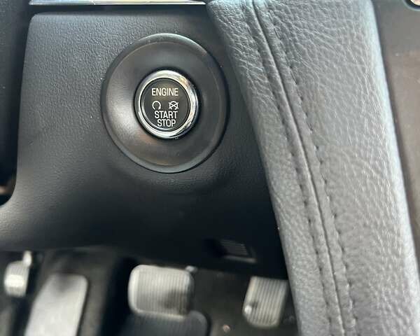 Чорний Лінкольн MKT, об'ємом двигуна 3.7 л та пробігом 220 тис. км за 17500 $, фото 32 на Automoto.ua