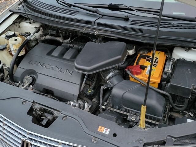Белый Линкольн МКХ, объемом двигателя 3.5 л и пробегом 340 тыс. км за 8500 $, фото 23 на Automoto.ua