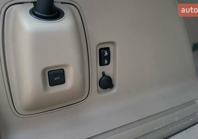 Белый Линкольн МКХ, объемом двигателя 3.5 л и пробегом 340 тыс. км за 8500 $, фото 16 на Automoto.ua