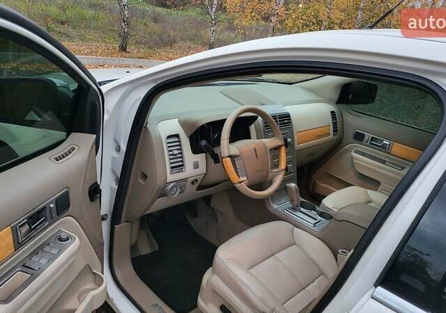 Белый Линкольн МКХ, объемом двигателя 3.5 л и пробегом 340 тыс. км за 8500 $, фото 5 на Automoto.ua