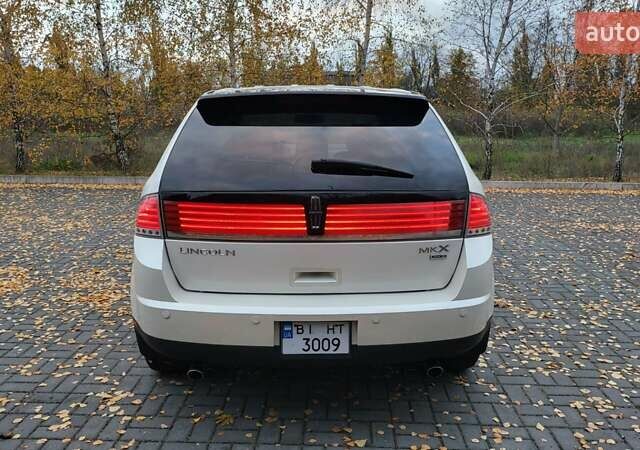 Белый Линкольн МКХ, объемом двигателя 3.5 л и пробегом 340 тыс. км за 8500 $, фото 8 на Automoto.ua
