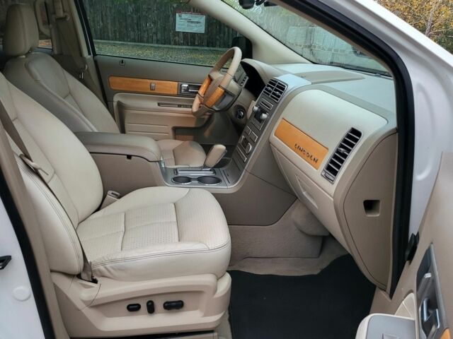 Белый Линкольн МКХ, объемом двигателя 3.5 л и пробегом 340 тыс. км за 8500 $, фото 10 на Automoto.ua