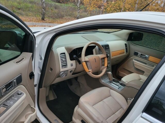 Белый Линкольн МКХ, объемом двигателя 3.5 л и пробегом 340 тыс. км за 8500 $, фото 8 на Automoto.ua