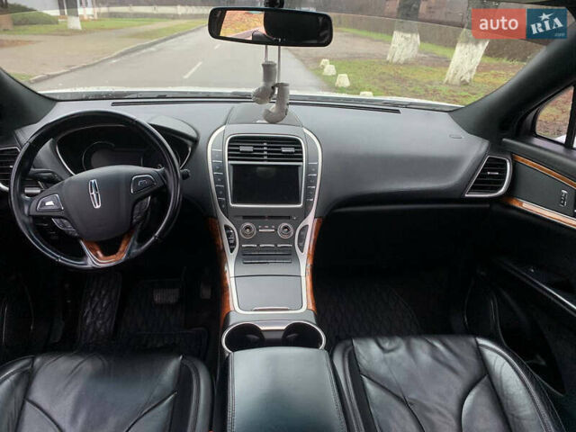 Белый Линкольн МКХ, объемом двигателя 3.73 л и пробегом 183 тыс. км за 19999 $, фото 19 на Automoto.ua