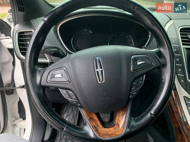 Белый Линкольн МКХ, объемом двигателя 3.73 л и пробегом 183 тыс. км за 19999 $, фото 15 на Automoto.ua