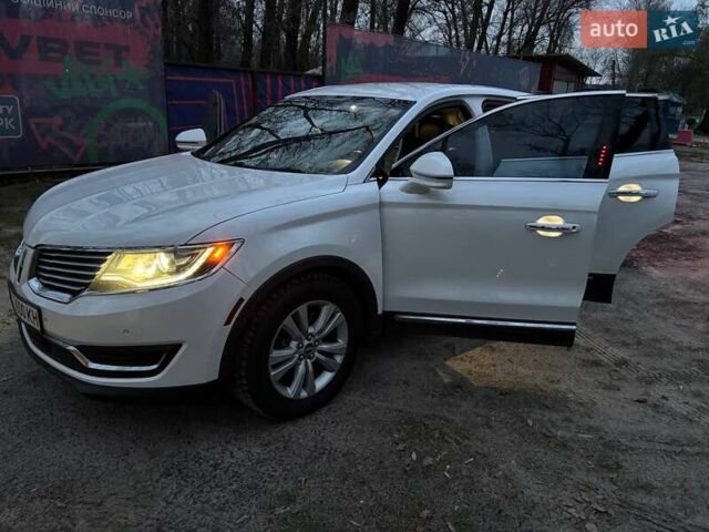 Белый Линкольн МКХ, объемом двигателя 2.69 л и пробегом 253 тыс. км за 17200 $, фото 4 на Automoto.ua