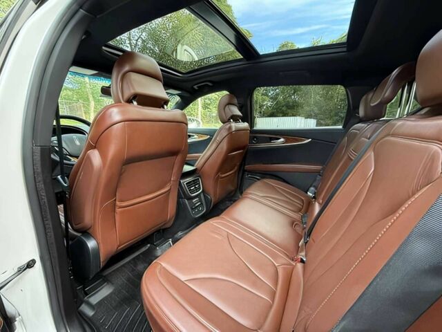 Білий Лінкольн MKX, об'ємом двигуна 3.7 л та пробігом 77 тис. км за 9300 $, фото 11 на Automoto.ua