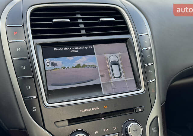 Білий Лінкольн MKX, об'ємом двигуна 3.73 л та пробігом 131 тис. км за 24000 $, фото 23 на Automoto.ua