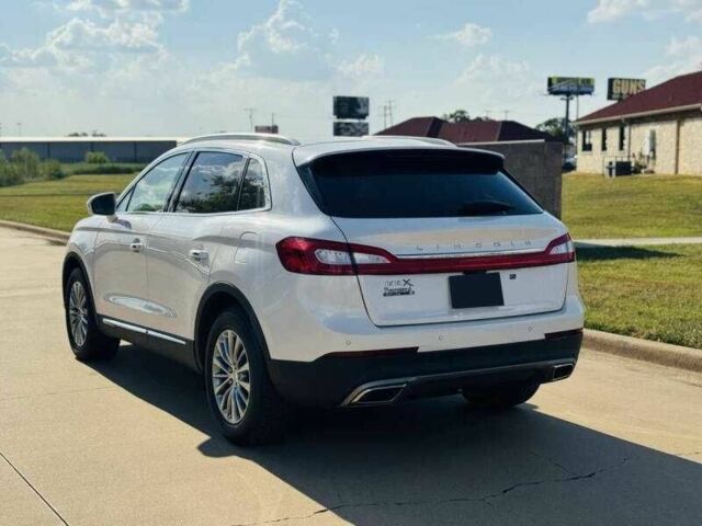 Білий Лінкольн MKX, об'ємом двигуна 3.7 л та пробігом 59 тис. км за 2800 $, фото 1 на Automoto.ua