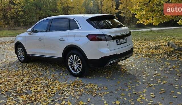 Лінкольн MKX 2018 у Дніпро (Дніпропетровську) на Automoto.ua Білий Лінкольн MKX, об'ємом двигуна 3.7 л та пробігом 170 тис. км за 16600 $, фото 5 на Automoto.ua