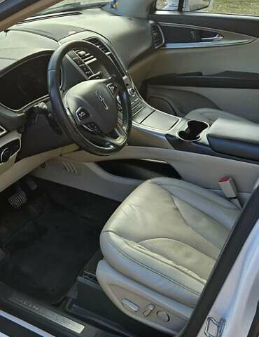 Лінкольн MKX 2018 у Дніпро (Дніпропетровську) на Automoto.ua Білий Лінкольн MKX, об'ємом двигуна 3.7 л та пробігом 170 тис. км за 16600 $, фото 17 на Automoto.ua