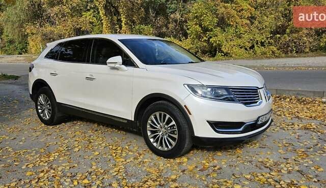 Лінкольн MKX 2018 у Дніпро (Дніпропетровську) на Automoto.ua Білий Лінкольн MKX, об'ємом двигуна 3.7 л та пробігом 170 тис. км за 16600 $, фото 13 на Automoto.ua