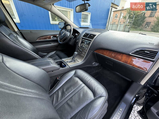 Чорний Лінкольн MKX, об'ємом двигуна 3.72 л та пробігом 184 тис. км за 8500 $, фото 9 на Automoto.ua