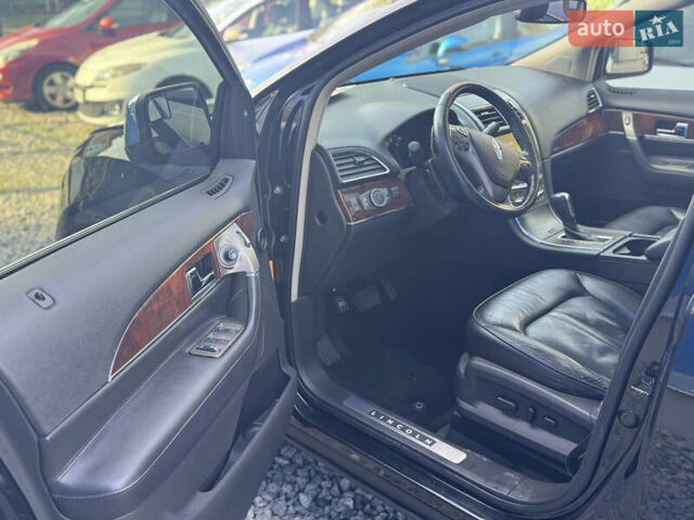 Чорний Лінкольн MKX, об'ємом двигуна 3.72 л та пробігом 184 тис. км за 8500 $, фото 10 на Automoto.ua