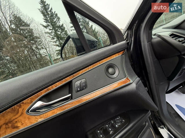 Черный Линкольн МКХ, объемом двигателя 3.7 л и пробегом 185 тыс. км за 16999 $, фото 24 на Automoto.ua