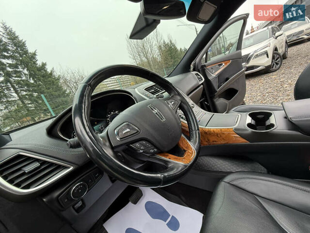 Черный Линкольн МКХ, объемом двигателя 3.7 л и пробегом 185 тыс. км за 16999 $, фото 19 на Automoto.ua