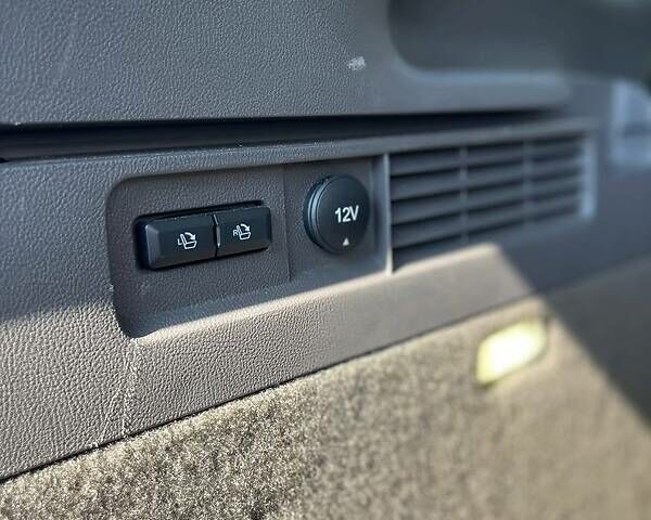 Черный Линкольн МКХ, объемом двигателя 3.7 л и пробегом 149 тыс. км за 19700 $, фото 31 на Automoto.ua