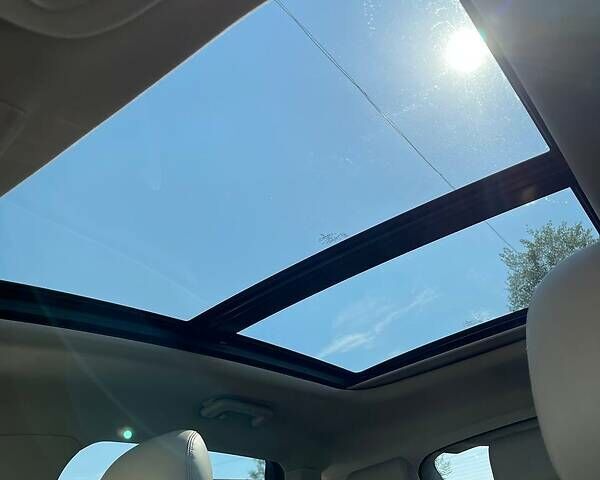 Черный Линкольн МКХ, объемом двигателя 3.7 л и пробегом 149 тыс. км за 19700 $, фото 25 на Automoto.ua