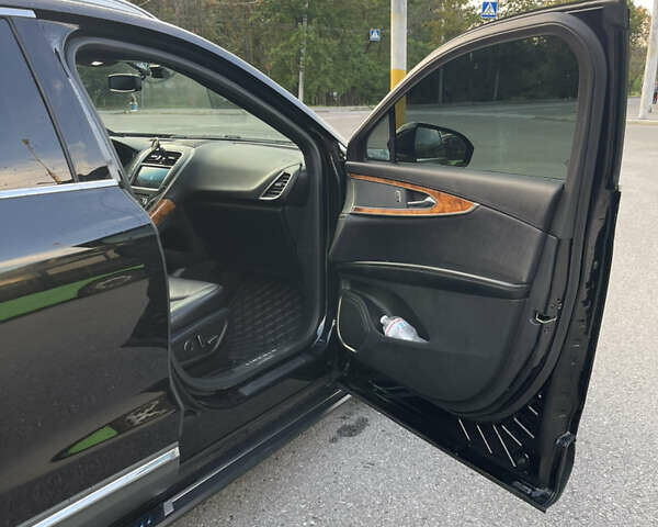 Черный Линкольн МКХ, объемом двигателя 3.73 л и пробегом 144 тыс. км за 19900 $, фото 21 на Automoto.ua