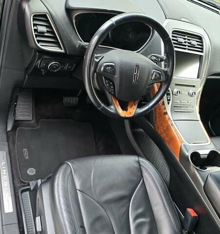 Чорний Лінкольн MKX, об'ємом двигуна 3.73 л та пробігом 112 тис. км за 18000 $, фото 10 на Automoto.ua