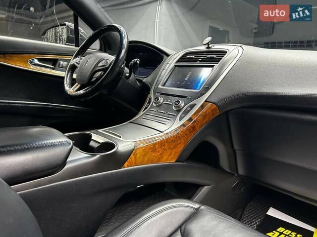 Черный Линкольн МКХ, объемом двигателя 3.73 л и пробегом 108 тыс. км за 22000 $, фото 16 на Automoto.ua