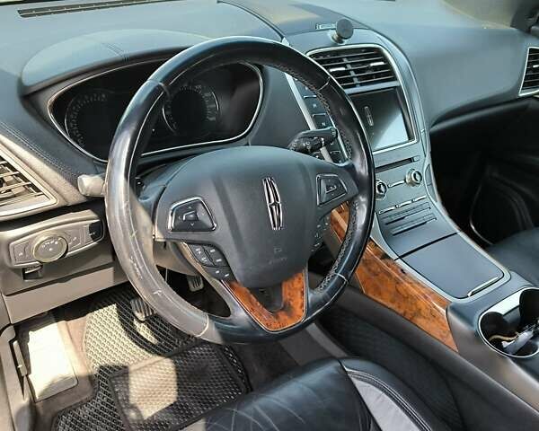 Чорний Лінкольн MKX, об'ємом двигуна 3.73 л та пробігом 108 тис. км за 22500 $, фото 10 на Automoto.ua