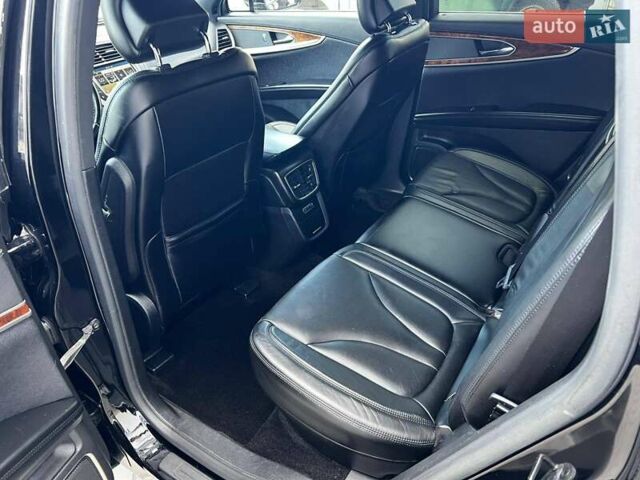 Черный Линкольн МКХ, объемом двигателя 0 л и пробегом 100 тыс. км за 16400 $, фото 9 на Automoto.ua